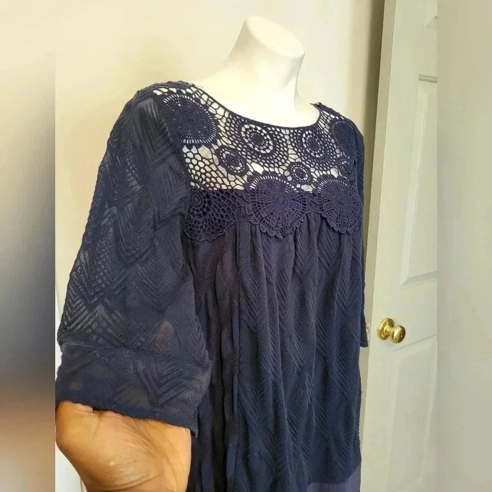 Holding Horses Anthropologie Augusta Navy Crochet Embroidered Tunic Dress(S) - Picture 8 of 13